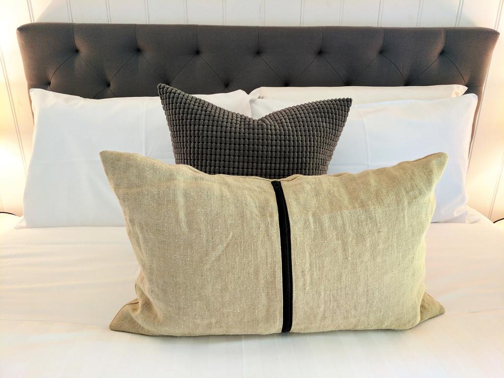 Annie Roes Luxury B&B Bend of Islands Exteriör bild